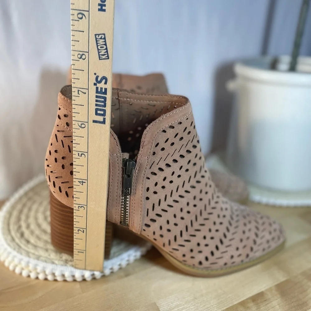 Seychelles Chapparal Laser Cut Perforated Ankle Booties in Blush Suede